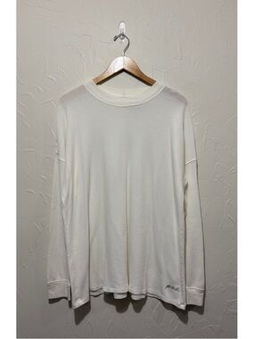 Victoria’s Secret PINK white thermal knit long sleeve shirt (large)